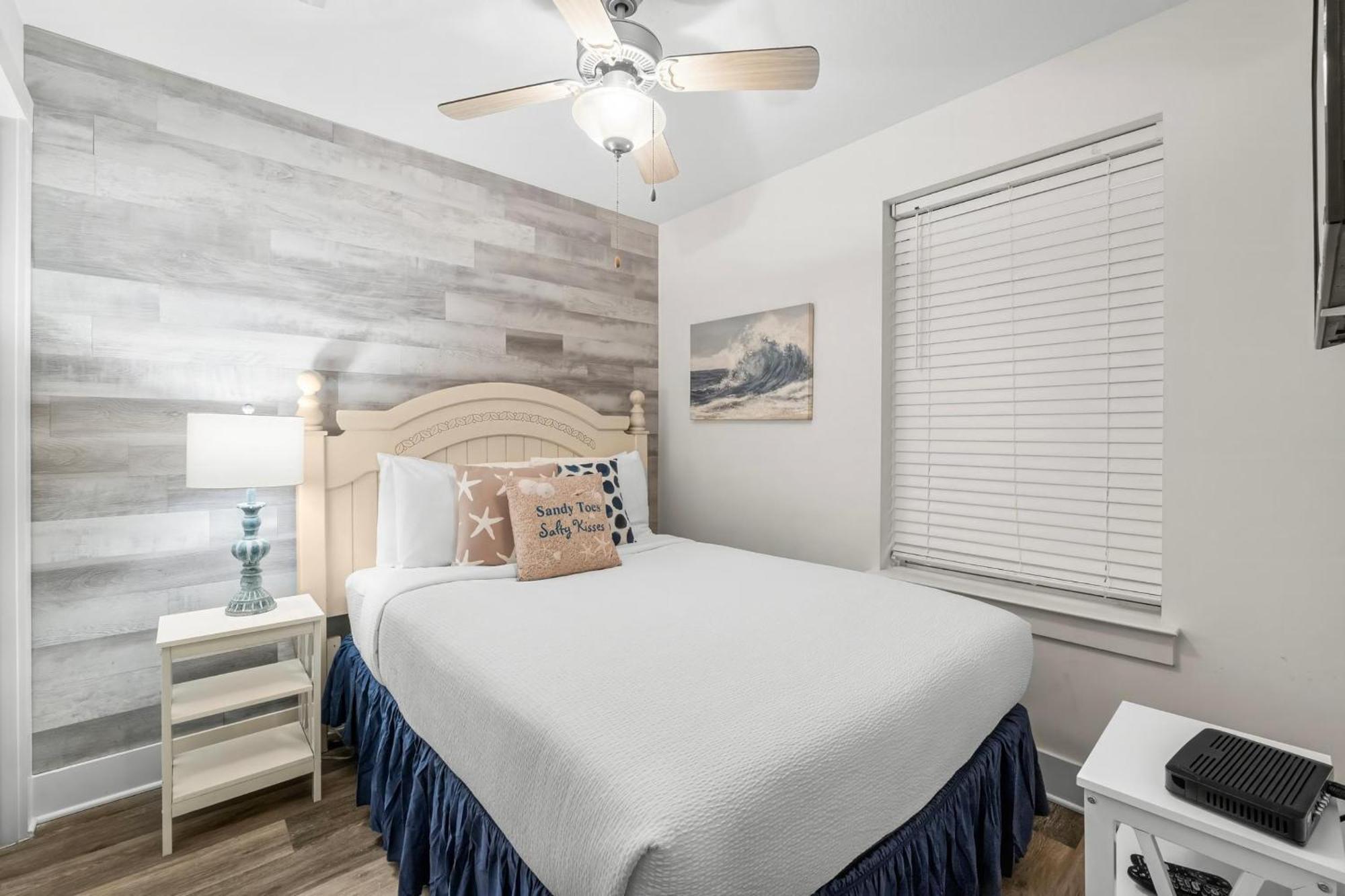 Tower 3 At Calypso Beach Resort Panama City Beach Room photo